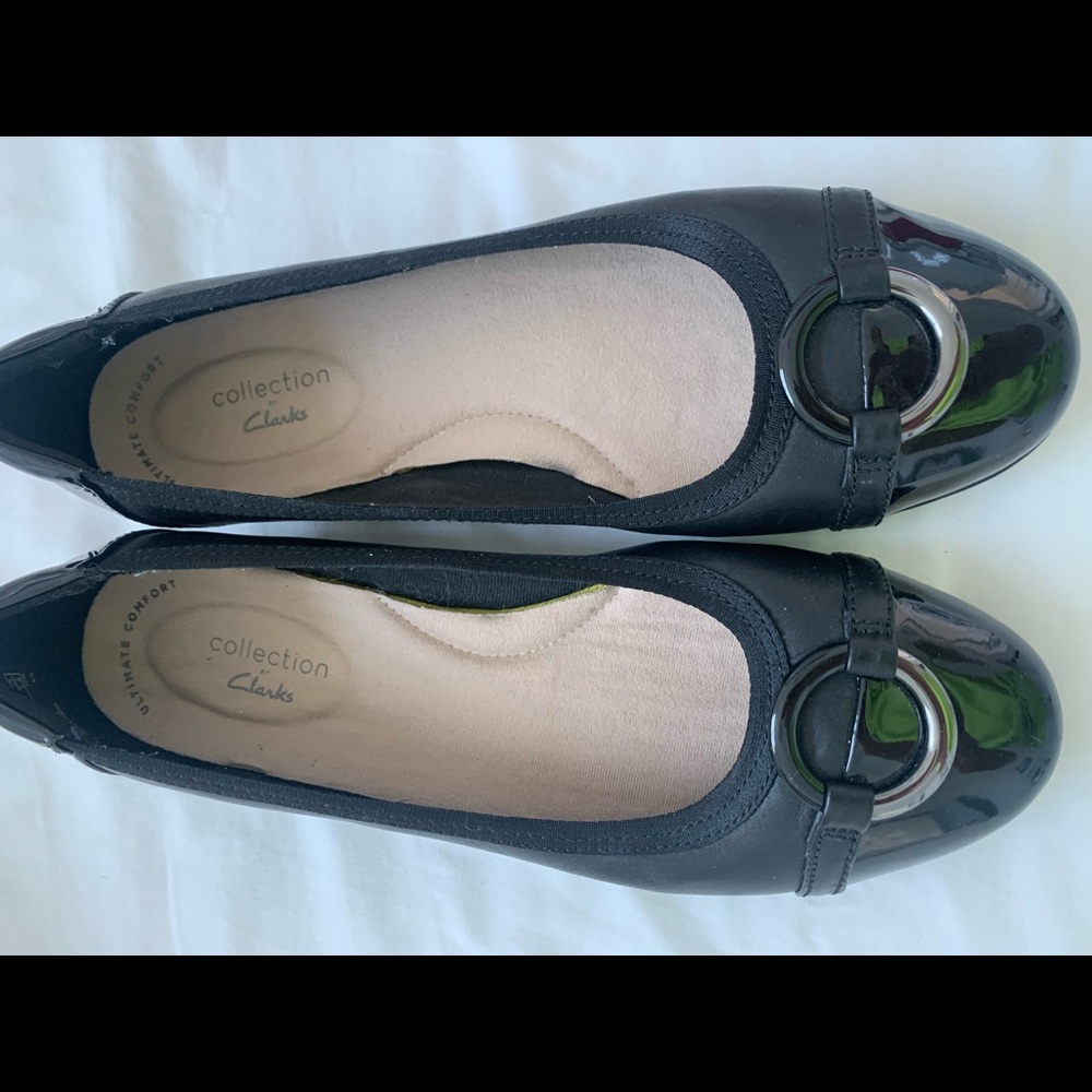 Clarks flats in black